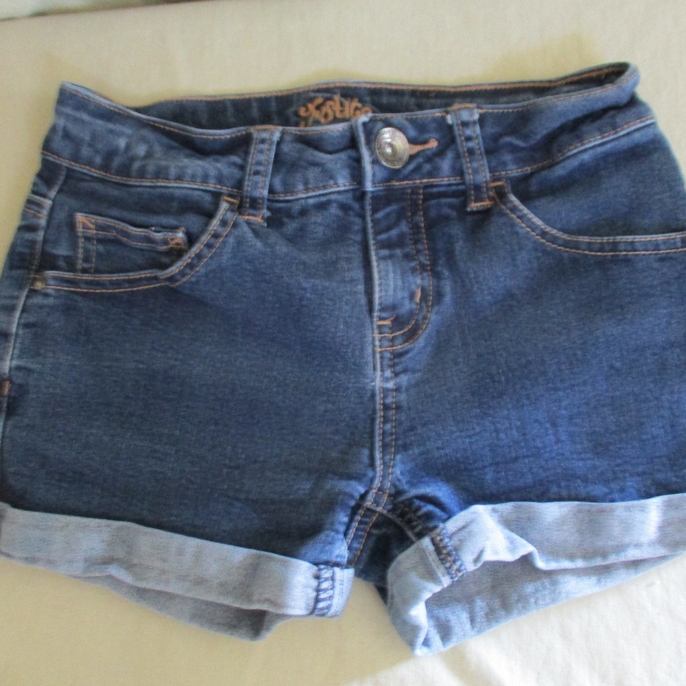 Cute JUSTICE Shorts for the Young Child Grandchild